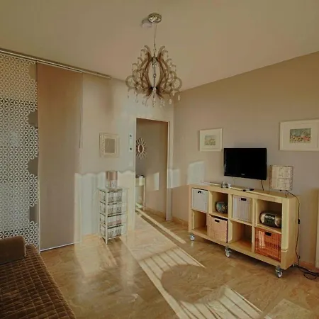 Studio Ajaccio, 1 Piece, 2 Personnes - Fr-1-61-562 * Ajaccio (Corsica)